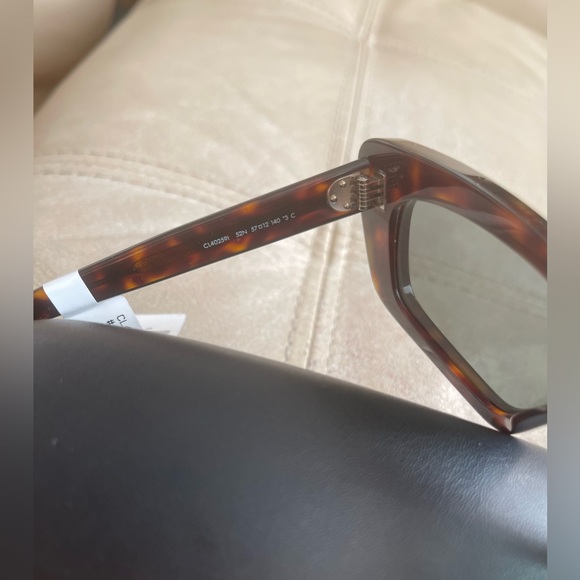 Brand New authentic Celine Bold 3 Dots Sunglasses model CL40259I in generic box - Picture 4 of 6
